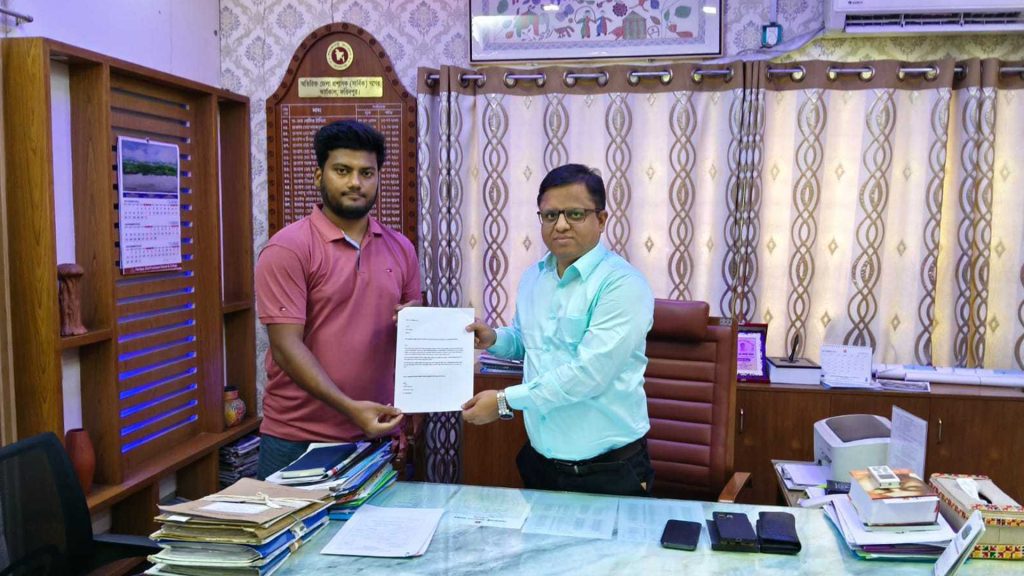 117271499a850562aef4ae2f090a28816ff6546d1d92bf8b