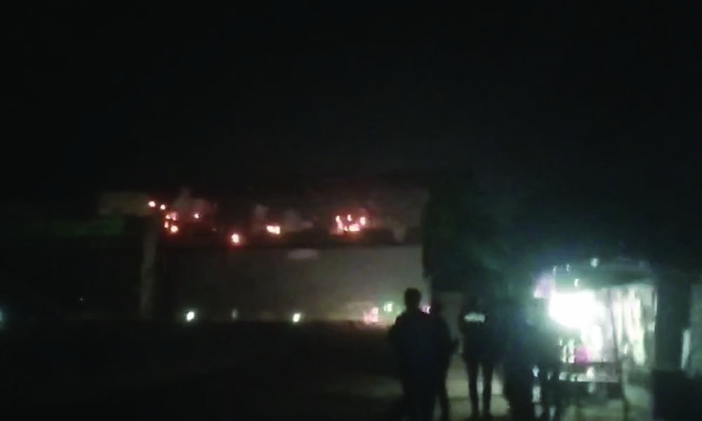 বাস-সিএনজি ও ফুট ওভারব্রিজে অগ্নিসংযোগ, তিন মামলায় আসামি ৫৭