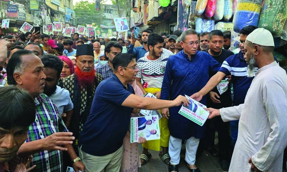 ‘উপদেষ্টাদের নির্বাচনে অংশ নেওয়া মানে সরকারের নিরপেক্ষতাকে প্রশ্নবিদ্ধ করা’