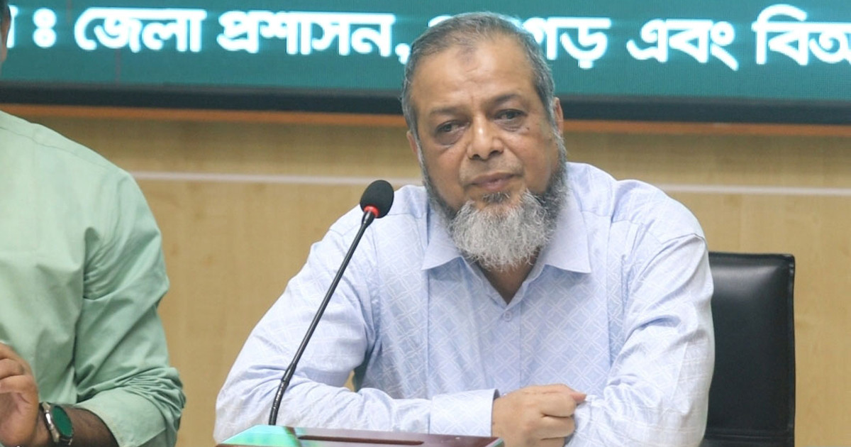 ৬০ ঘণ্টার প্রশিক্ষণ ছাড়া ড্রাইভিং লাইসেন্স মিলবে না: বিআরটিএ চেয়ারম্যান