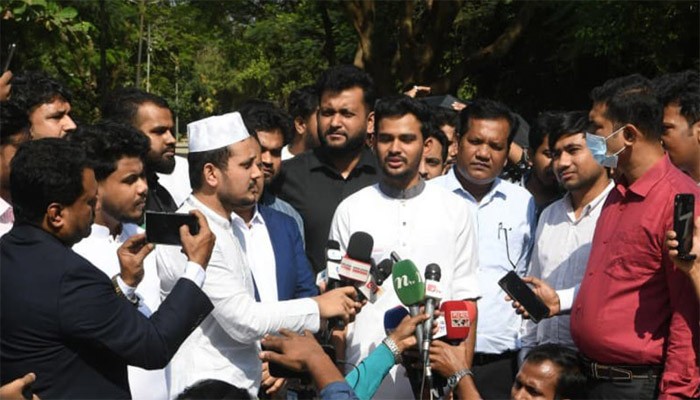 বিদেশি ফরেনসিক টিম দিয়ে জুলাই শহীদ শনাক্ত শুরু ৭ ডিসেম্বর : উপদেষ্টা আসিফ