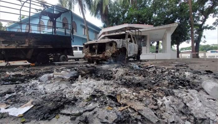 ছয়টি মরদেহ পেট্রোল ঢেলে পুড়িয়ে দেন ওসি সায়েদ ও এএসআই বিশ্বজিৎ