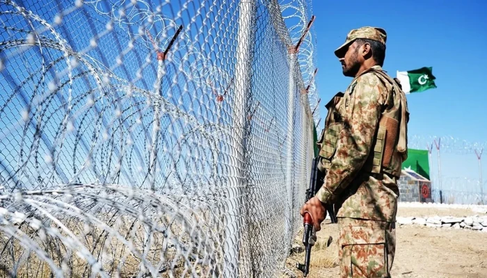 পাকিস্তানে নিরাপত্তা বাহিনীর অভিযানে ৩০ সন্ত্রাসী নিহত