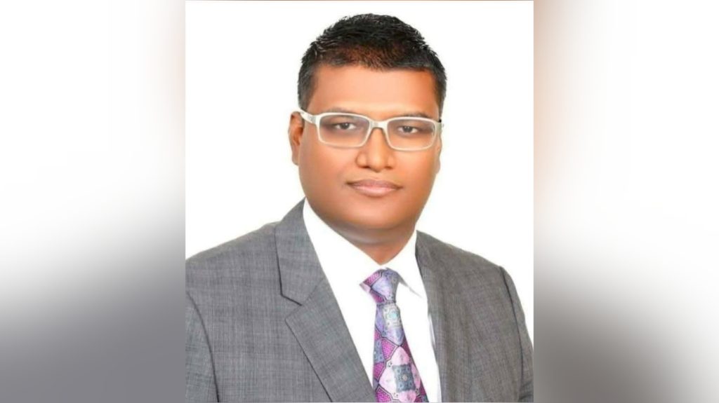 Picsart_25-11-06_23-08-50-541