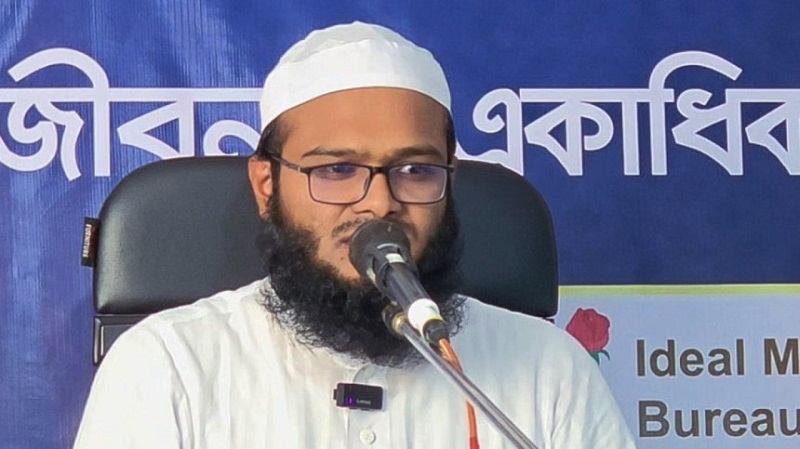১০০ বিবাহের ঘোষণাকারী মামুনুর রশিদ কাসেমী নারী নির্যাতন মামলায় গ্রেপ্তার