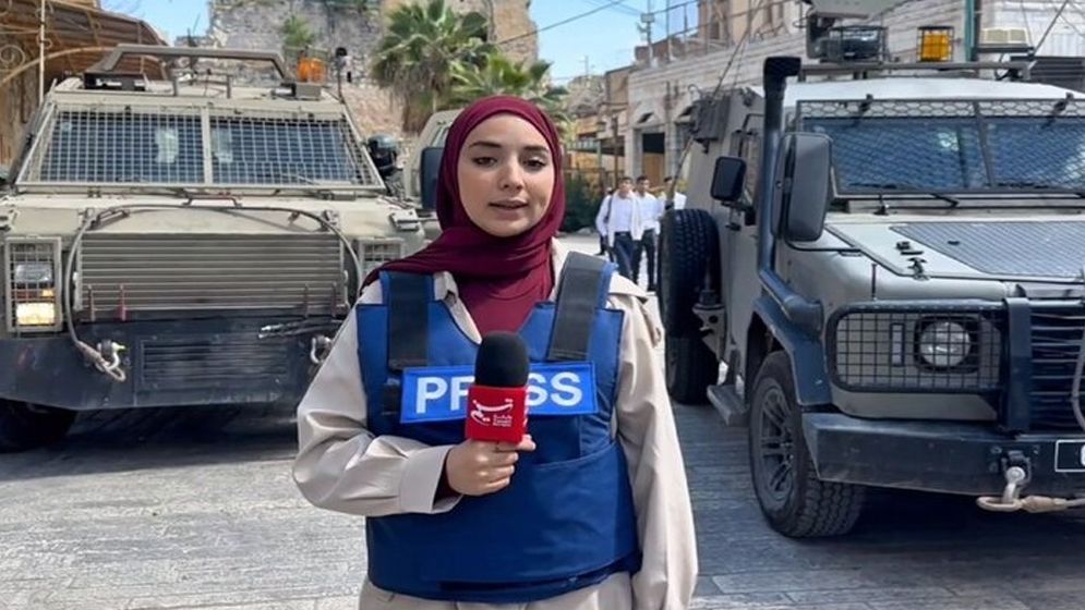 ইসরাইলি কারাগারে নির্যাতনের শিকার নারী সাংবাদিক