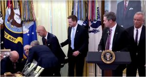 tbn24-20251107002349-2798-white house person collapsed