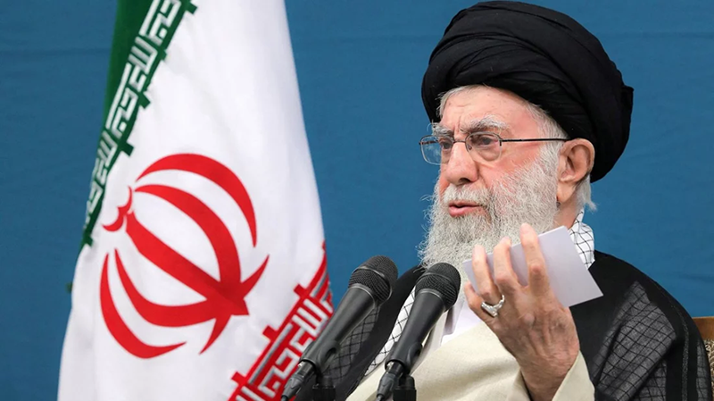 পুঁজিবাদের বিপরীতে ইসলাম নারীর প্রতি পরিপূর্ণ সম্মানের কথা বলে: খামেনি