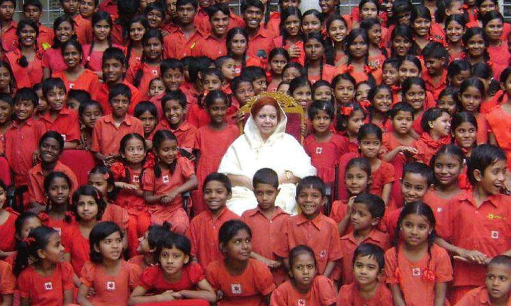 বিজয় দিবসে গুণীজন সম্মাননা পেলেন সৈয়দা ইকবাল মান্দ বানু