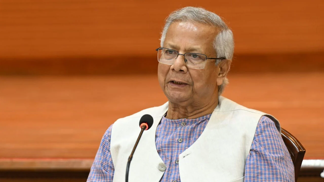 সোমবার দুপুরে ওসমান হাদিকে সিঙ্গাপুরে পাঠানো হবে: প্রধান উপদেষ্টা