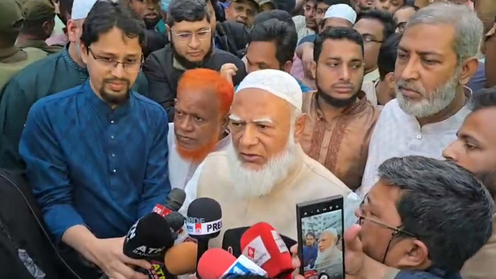 নতুন করে ফ্যাসিজম কায়েম করতে চাইলে জনগণ তার জবাব দেবে: শফিকুর রহমান