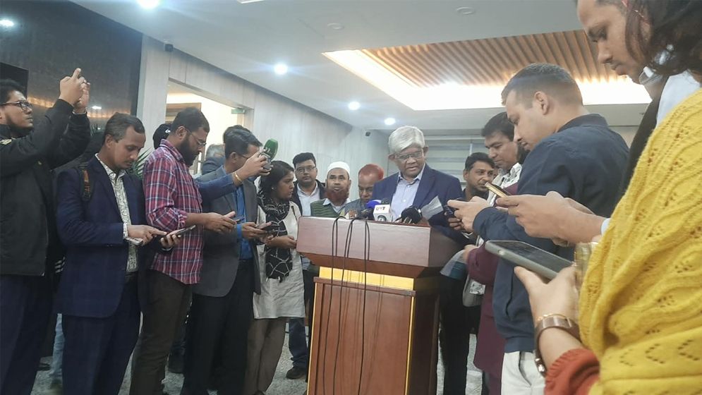 ভারত থেকে ৫০ হাজার টন চাল আনা হবে: অর্থ উপদেষ্টা