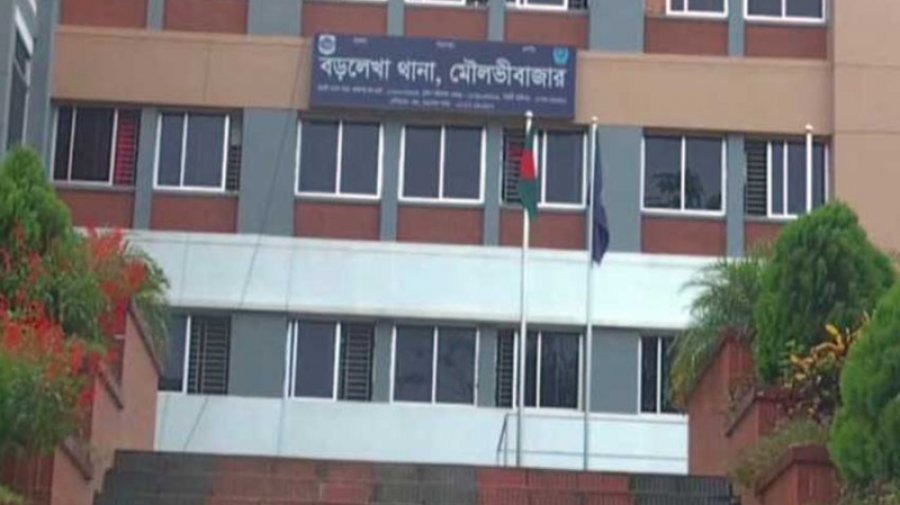 ঘরে ঢুকে ছাত্রলীগ নেতার বাবা-চাচাকে কুপিয়ে হত্যা