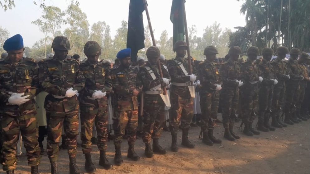 জাতিসংঘ শান্তি মিশনে নিহত ২ সেনা সদস্যের নিজ গ্রামে দাফন সম্পন্ন