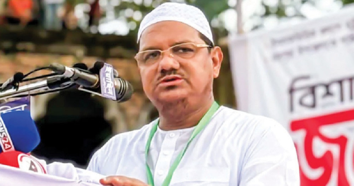 ইসলামের লেবেল লাগিয়ে একটি দল আমাদের ধোঁকা দিয়েছে: চরমোনাই পীর