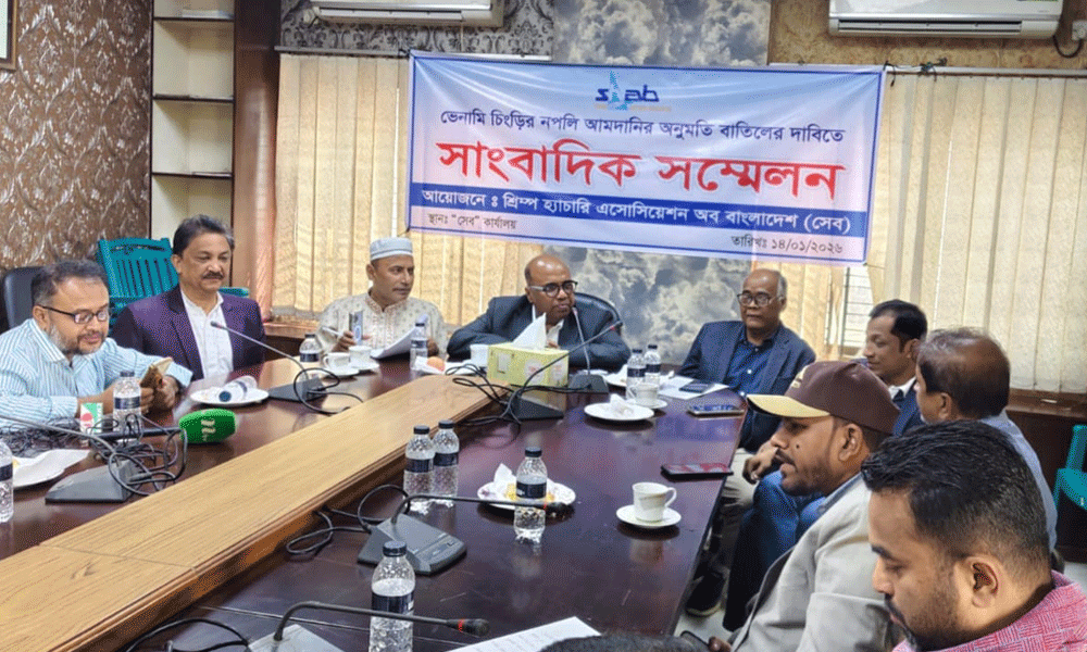 ‘আইন উপেক্ষা’ : ৪২ কোটি ভেনামি চিংড়ি পোনার ডিম আমদানির অনুমতি