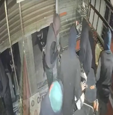 মোহাম্মদপুরে মাত্র ৪ মিনিট ৪২ সকেন্ডে ৬৭০ ভরি স্বর্ণ-রুপা চুরি