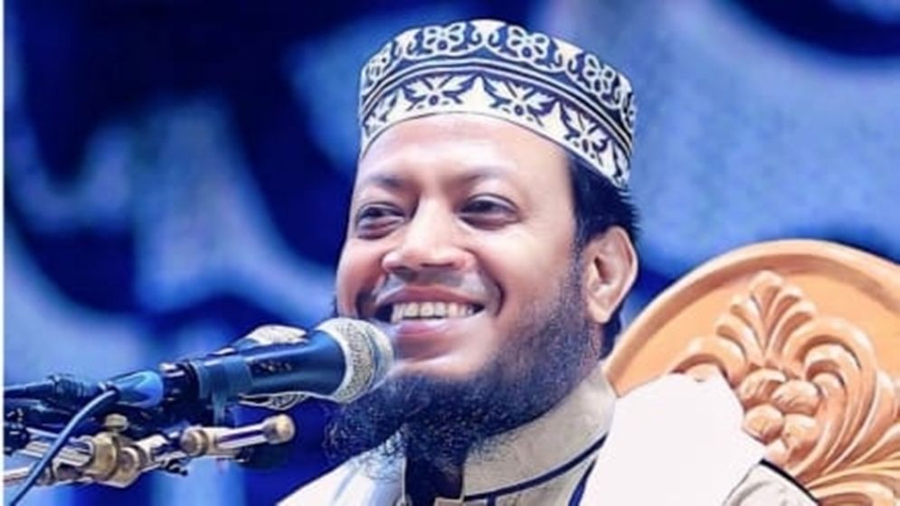 আমির হামজার বিরুদ্ধে ইবি ছাত্রদল নেতার মামলা