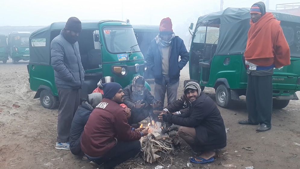 মৌসুমের সর্বনিম্ন তাপমাত্রা রেকর্ড, ছড়িয়ে পড়ছে শৈত্যপ্রবাহ
