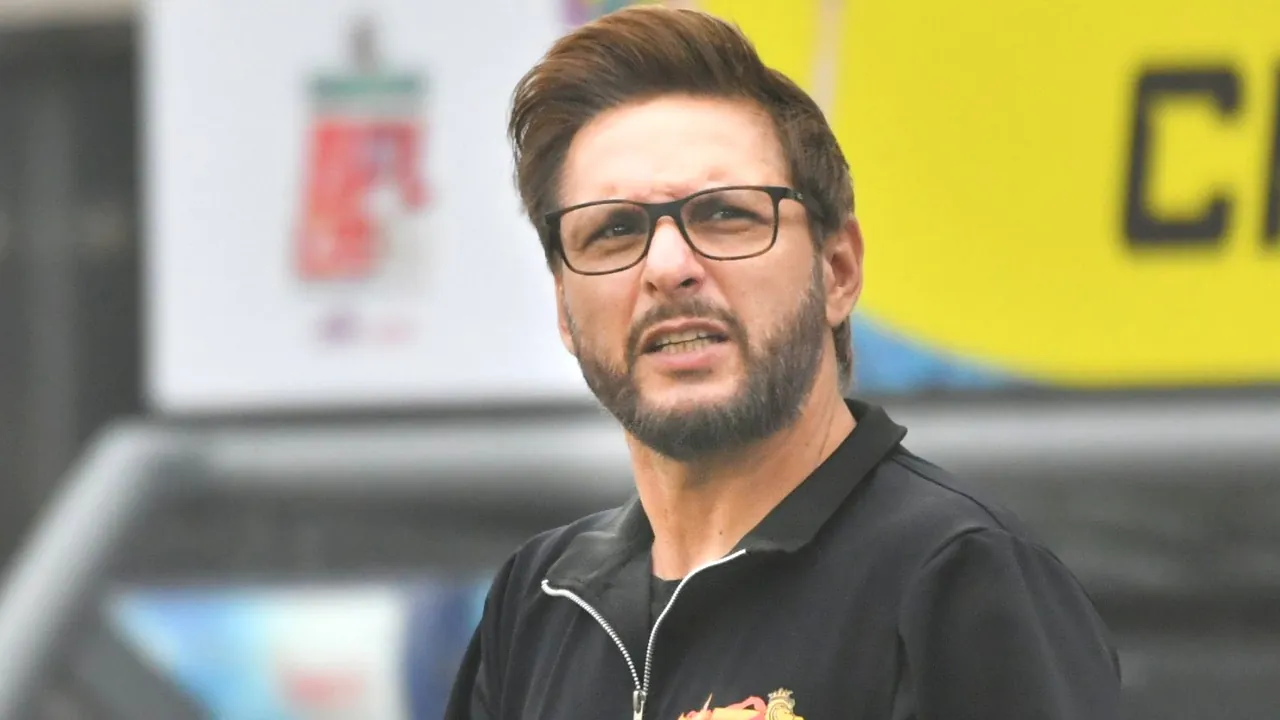 ভারতে বাংলাদেশের বিশ্বকাপ না খেলার সিদ্ধান্তকে সমর্থন জানালেন আফ্রিদি