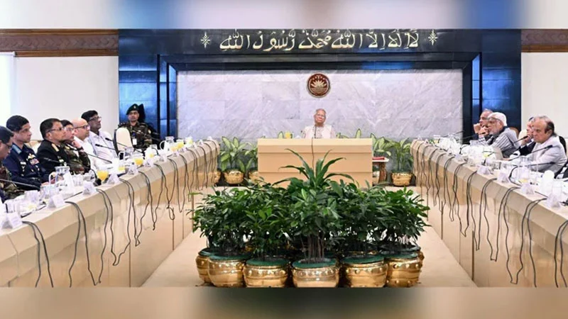 নির্বাচনকে একটি ঐতিহাসিক অর্জনে রূপ দিতে হবে: প্রধান উপদেষ্টা