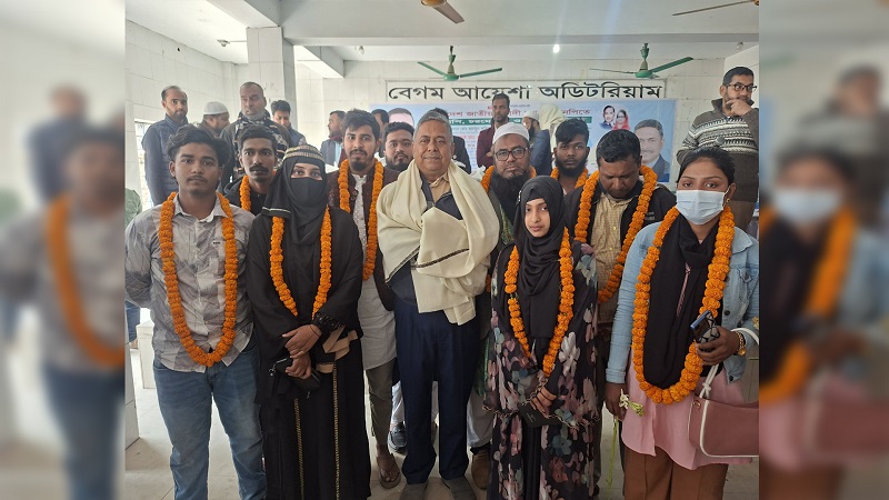 গাজীপুরে এনসিপি ও চরমোনাইয়ের শতাধিক নেতাকর্মী বিএনপিতে যোগদান