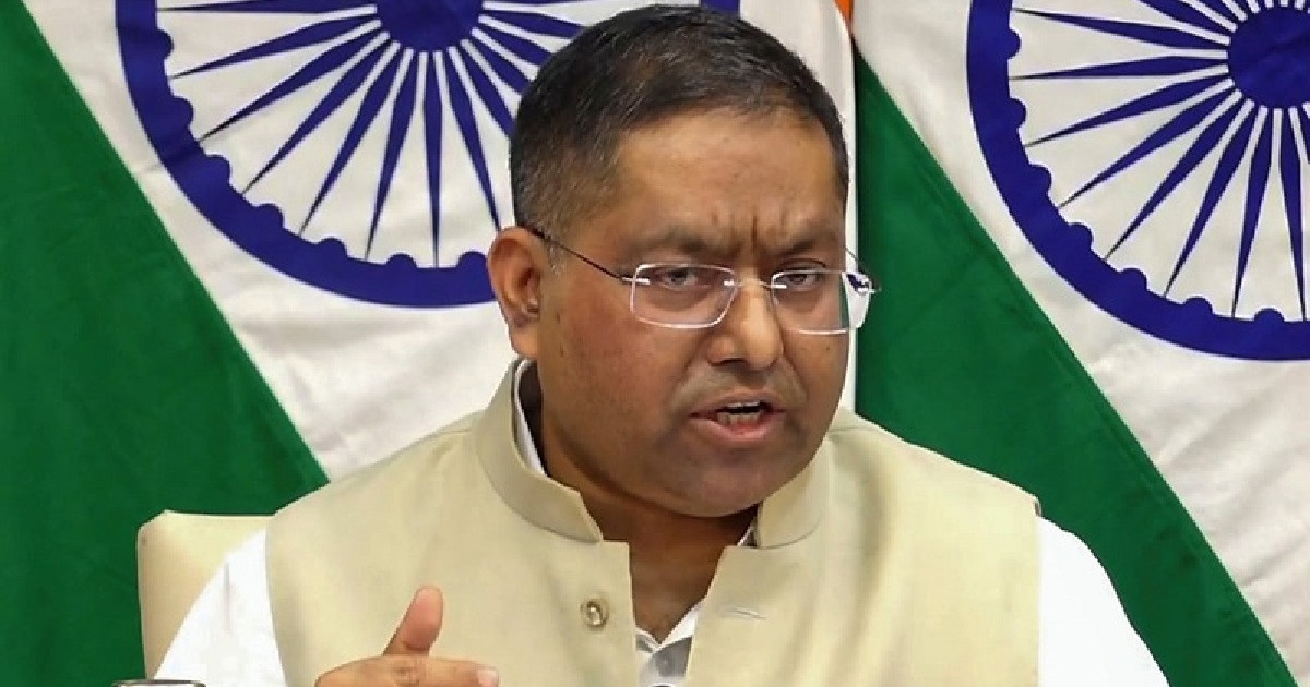 বাংলাদেশের নতুন সরকারের সঙ্গে সম্পর্ক জোরদার করতে চায় ভারত: জয়সওয়াল