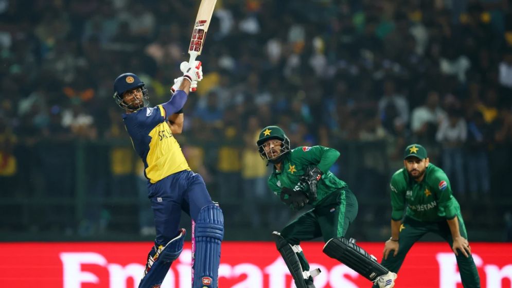 শ্রীলংকা গেল তো গেল, পাকিস্তানকে নিয়েই ‘রসাতলে’ গেল