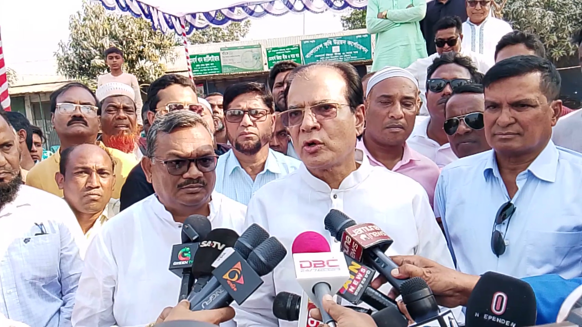 তিস্তা মহাপরিকল্পনা বাস্তবায়নের কাজ চলমান: ত্রাণমন্ত্রী দুলু