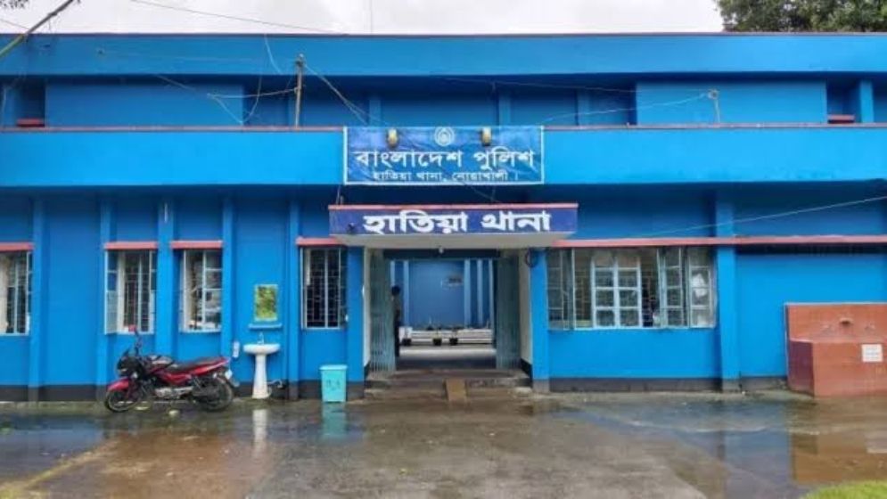 হাতিয়ায় বিএনপি নেতাকে কুপিয়ে জখম