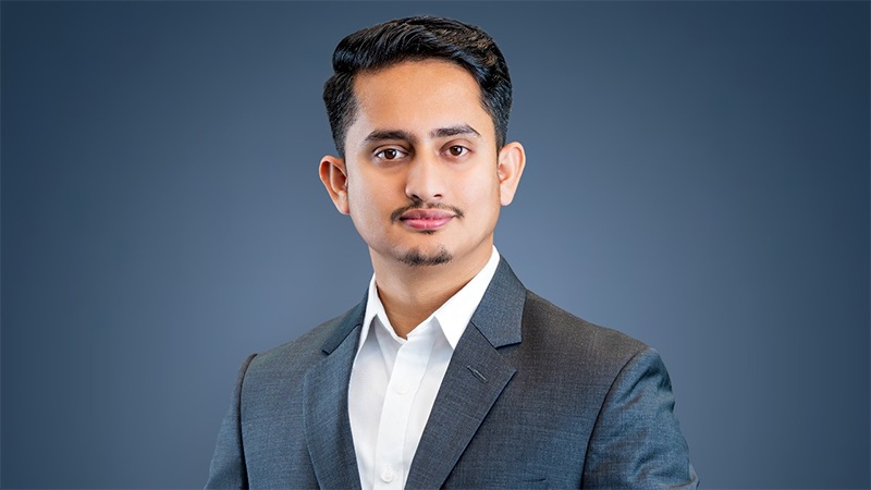 নতুন দায়িত্ব পেয়েই সারজিস বললেন, ‘আমরা আসছি আপনার খোঁজে’