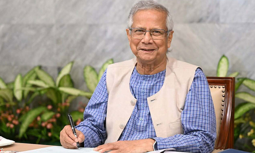 আট উপদেষ্টার কী হবে