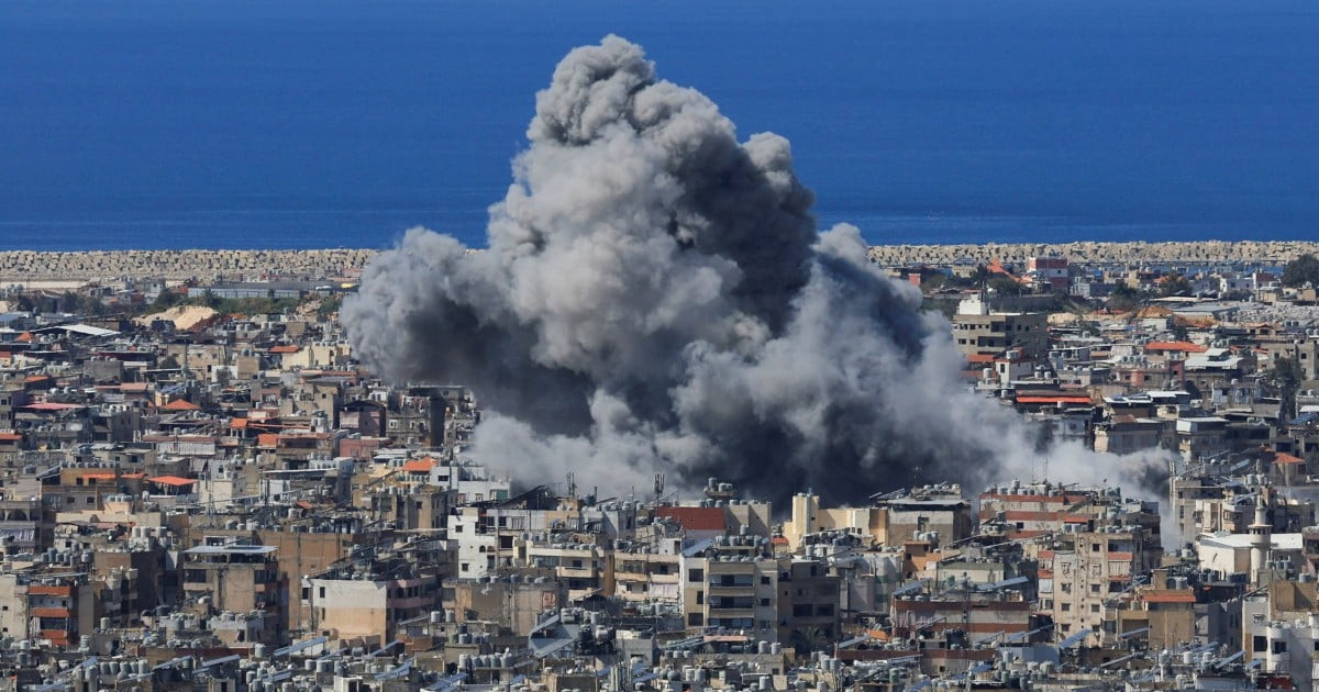 দ্য গার্ডিয়ানের প্রতিবেদন ট্রাম্পের ইরান যুদ্ধের প্রভাব: সবচেয়ে বেশি ক্ষতিগ্রস্ত হবে বিশ্বের দরিদ্র জনগোষ্ঠী