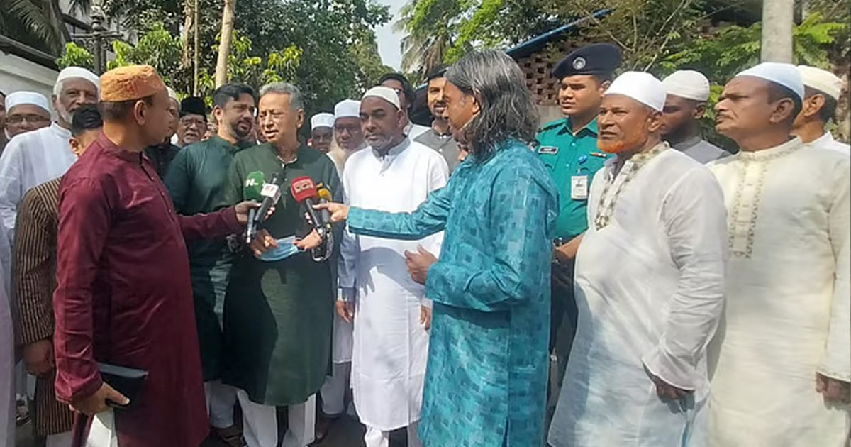 অর্থ ও পরিকল্পনামন্ত্রী আমীর খসরু মাহমুদ চৌধুরী ‘এবারের ঈদের আনন্দ ভিন্ন, গণতান্ত্রিক পরিবেশের সুফল পাচ্ছি’