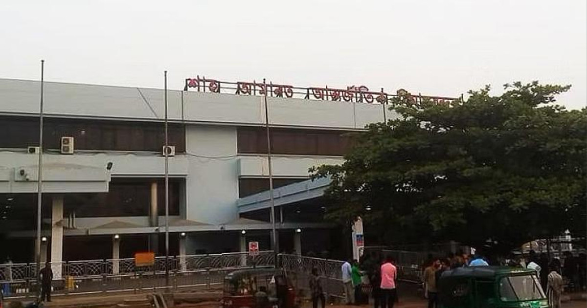 মধ্যপ্রাচ্যে অস্থিরতা শাহ আমানত বিমানবন্দরে ফ্লাইট বিপর্যয়, একদিনেই বাতিল ৭টি