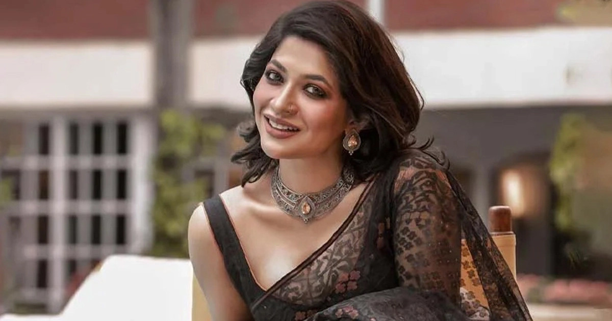 ‘মন্ত্রীর বউ কিংবা মন্ত্রী হতে চেয়েছিলাম’