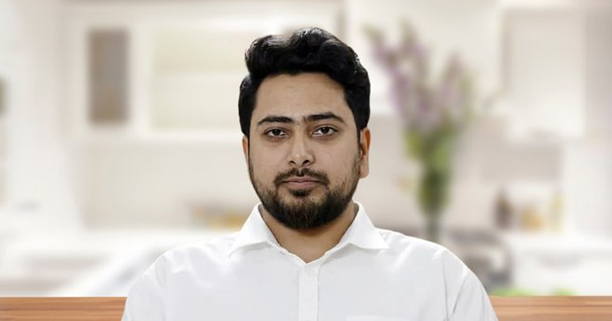 ওমরাহ পালন করতে সৌদি যাচ্ছেন নাহিদ ইসলাম