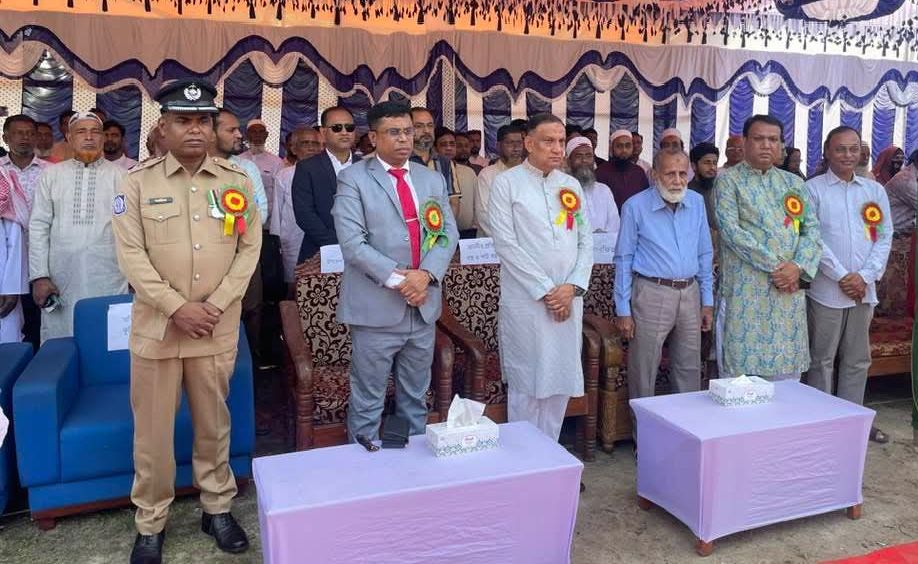 স্বাধীনতা দিবসে কুলিয়ারচরে বীর শহিদদের প্রতি প্রতিমন্ত্রীর শ্রদ্ধা