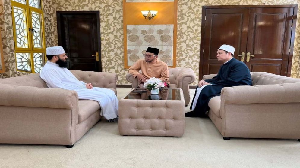 মালয়েশিয়ার ধর্মমন্ত্রীর সঙ্গে মীজানুর রহমান আজহারীর সাক্ষাৎ
