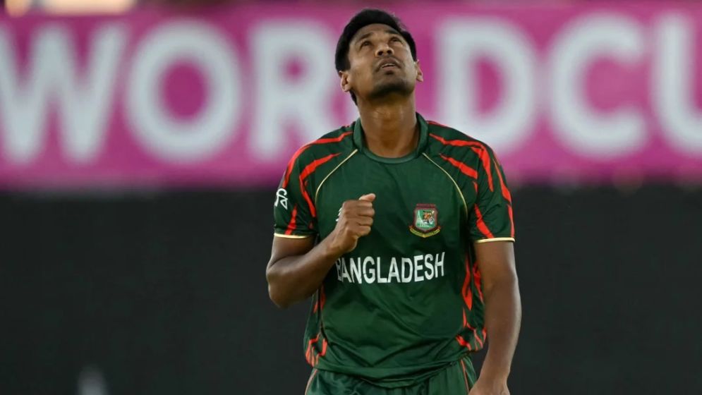 মোস্তাফিজকে ১ কোটি ৬৪ লাখে কিনল বার্মিংহাম