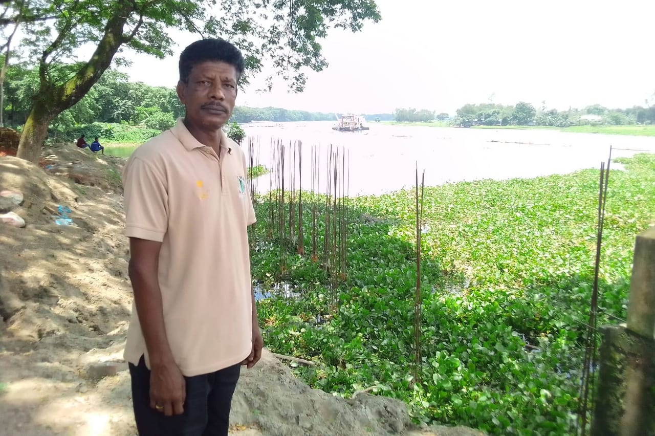 ব্রহ্মপুত্রের তীরে ফেলে আসা শৈশবের সেই অপেক্ষা আজ জীবনের গল্প