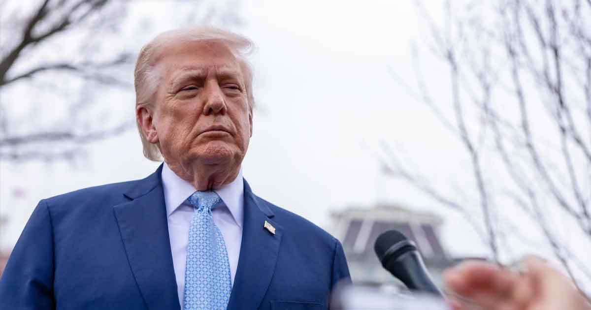 ইরানের জ্বালানি তেল ও খারগ দ্বীপের নিয়ন্ত্রণ নিতে চাই: ট্রাম্প