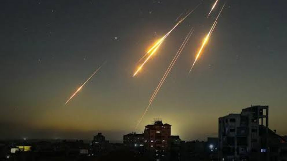 ইসরাইল ও মার্কিন ঘাঁটিতে ৭৭তম বারের মতো হামলা ইরানের