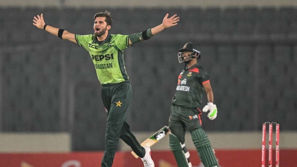 বাংলাদেশকে বড় ব্যবধানে হারিয়ে সমতায় ফিরল পাকিস্তান