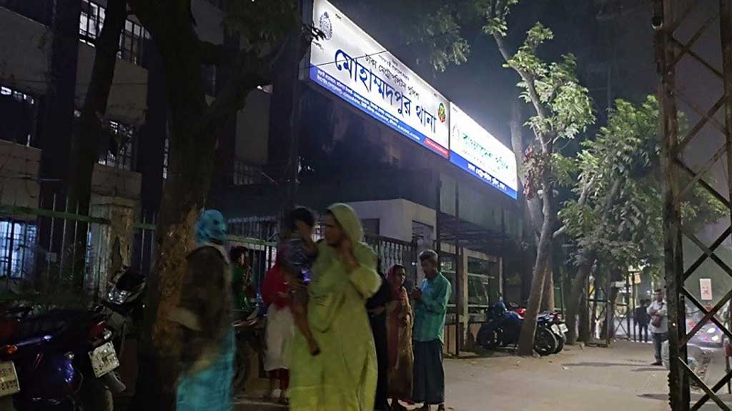 মোহাম্মদপুরে হাঁটতে গিয়ে ছিনতাইয়ের শিকার দুদকের মহাপরিচালক