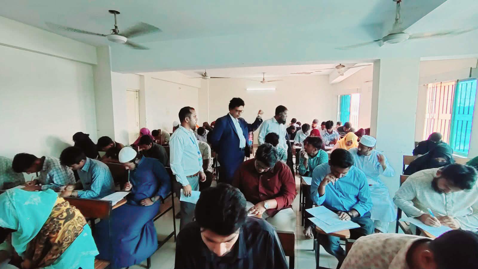 পটুয়াখালীতে ফ্রিল্যান্সিং প্রশিক্ষণের ৬ষ্ঠ ব্যাচের লিখিত পরীক্ষা অনুষ্ঠিত