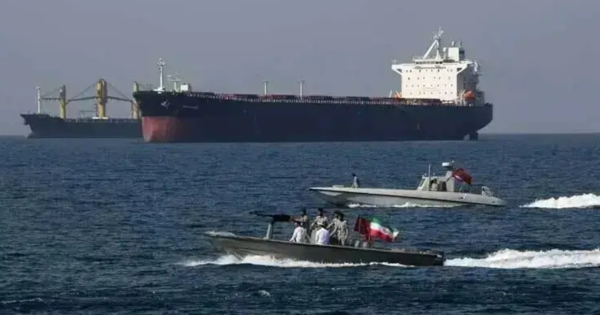 কিছু দেশের জাহাজকে হরমুজ প্রণালি পার হওয়ার অনুমতি দিলো ইরান