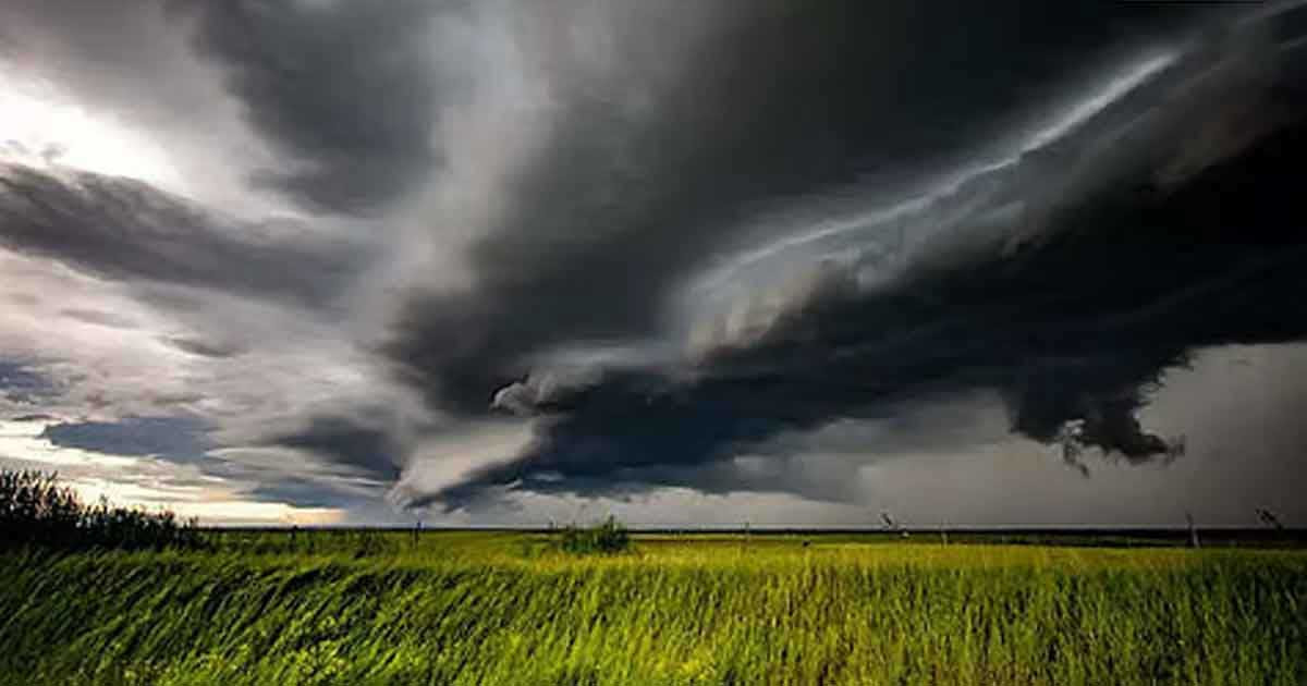 বঙ্গোপসাগরে লঘুচাপ, টানা ৩ দিন ঝড় ও বজ্রবৃষ্টির আভাস