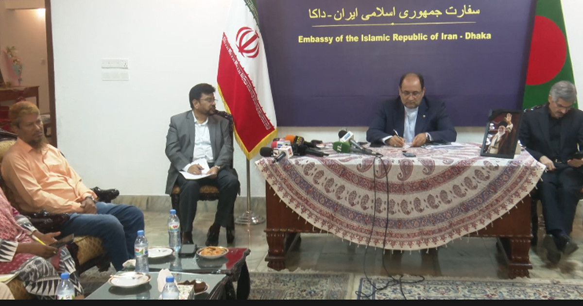 ইরান যুদ্ধ থেকে পালাবার পথ খুঁজছেন ট্রাম্প: ইরানের রাষ্ট্রদূত