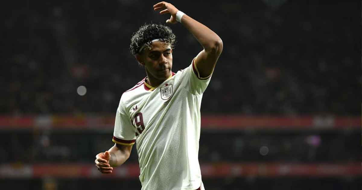 মুসলিম বিদ্বে/ষী স্লোগানে ক্ষুব্ধ ইয়ামাল—“আমি মুসলিম, আলহামদুলিল্লাহ”